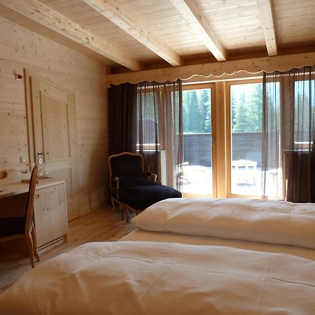 Hotel Ciasa Salares San Cassiano  Ngoại thất bức ảnh