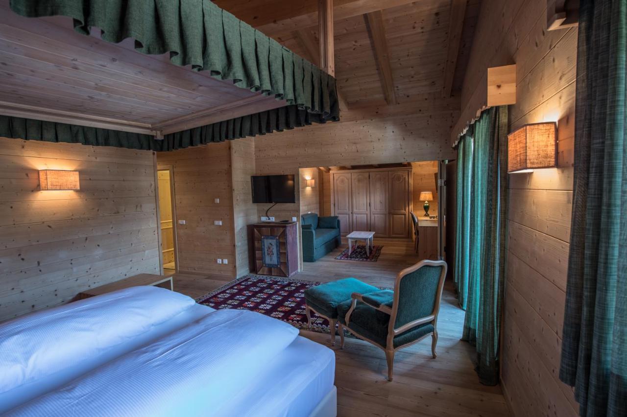 Hotel Ciasa Salares San Cassiano  Ngoại thất bức ảnh