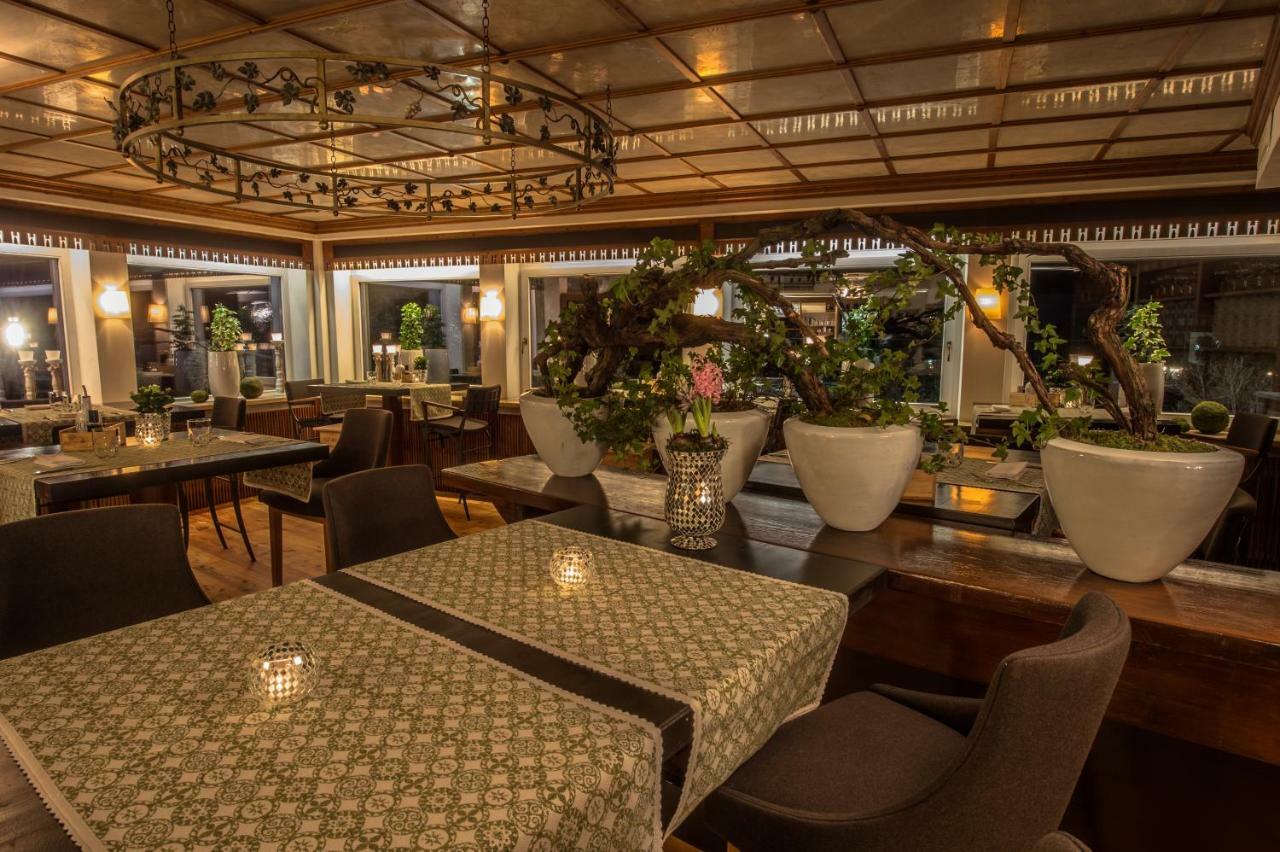 Hotel Ciasa Salares San Cassiano  Ngoại thất bức ảnh